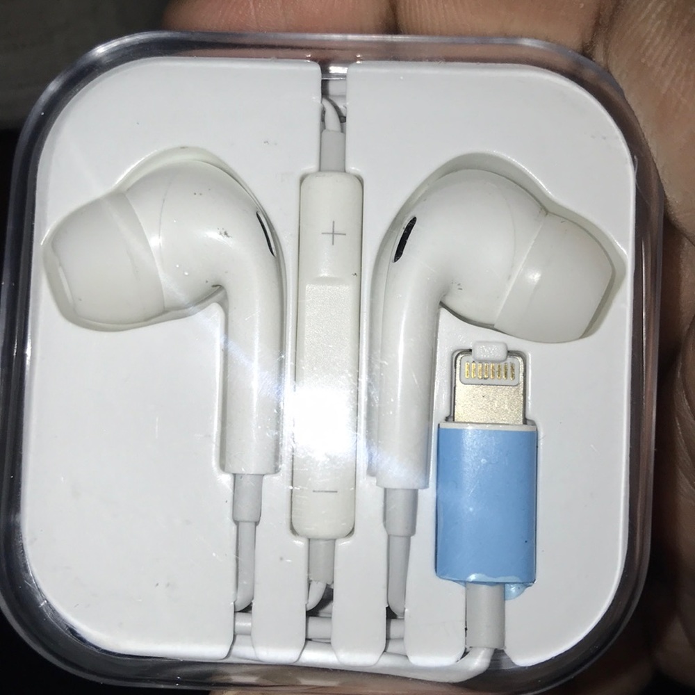 Apple Headphones
